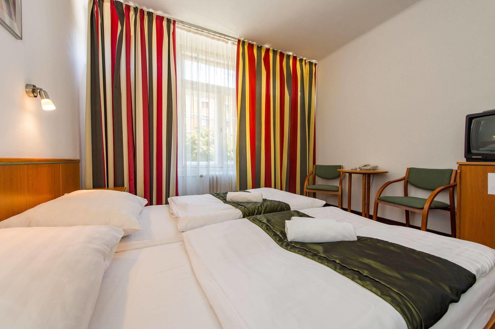 Hotel Griff Budapest Eksteriør billede