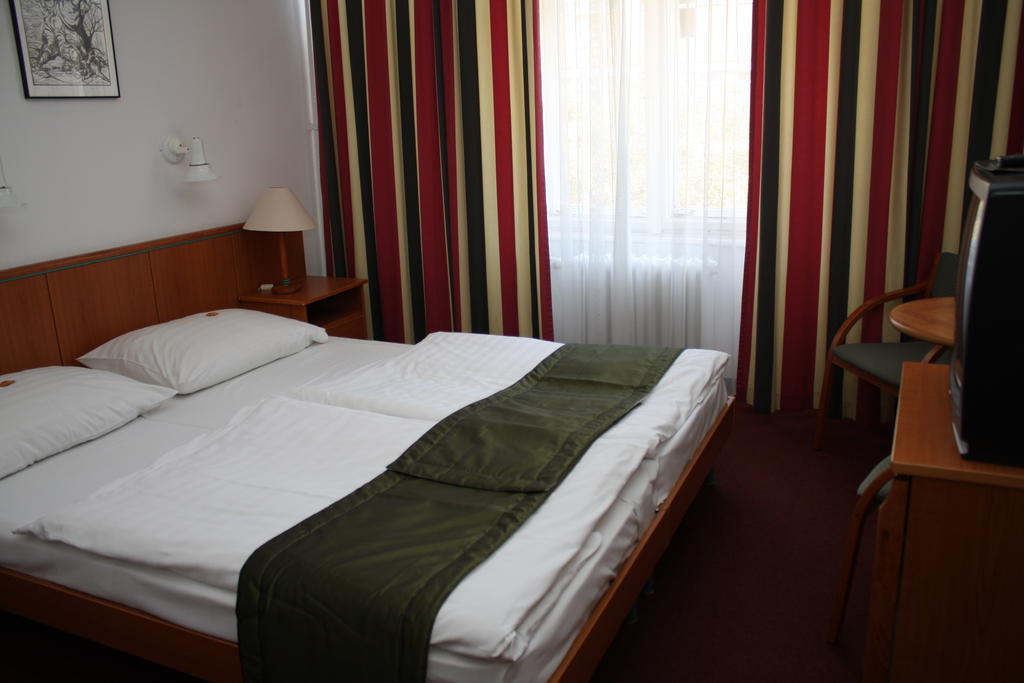 Hotel Griff Budapest Eksteriør billede